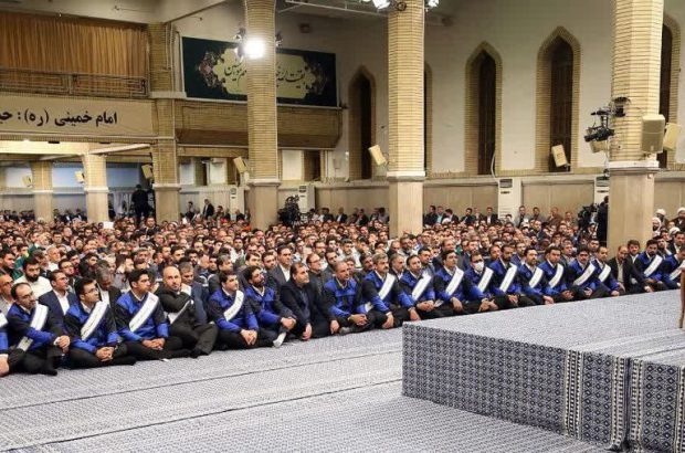 مهدی کوهی و مدیران ذوب آهن اصفهان به مناسبت هفته کارگر با مقام معظم رهبری دیدار کردند